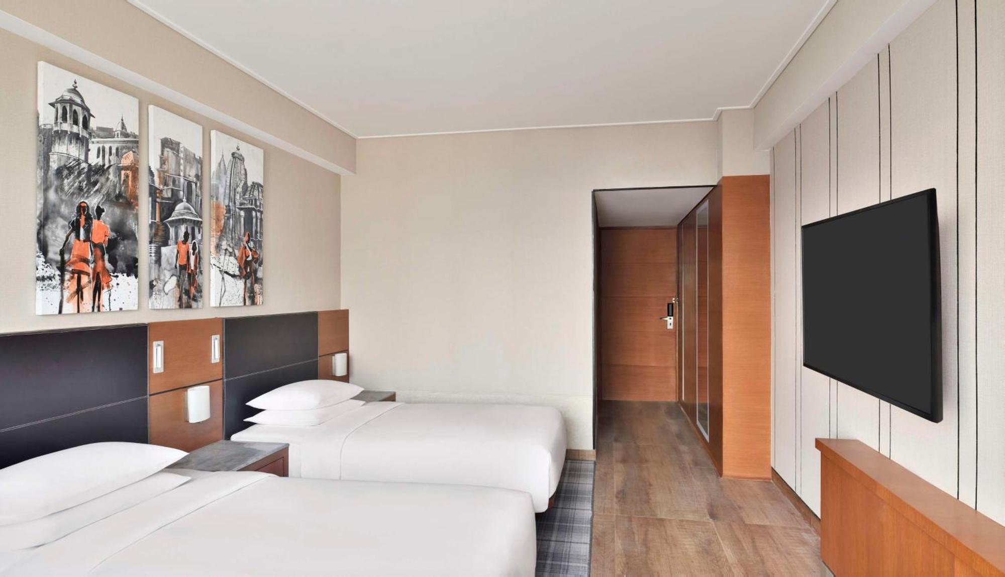 Hyatt Centric Janakpuri New Delhi Hotell Eksteriør bilde A typical room at the hotel